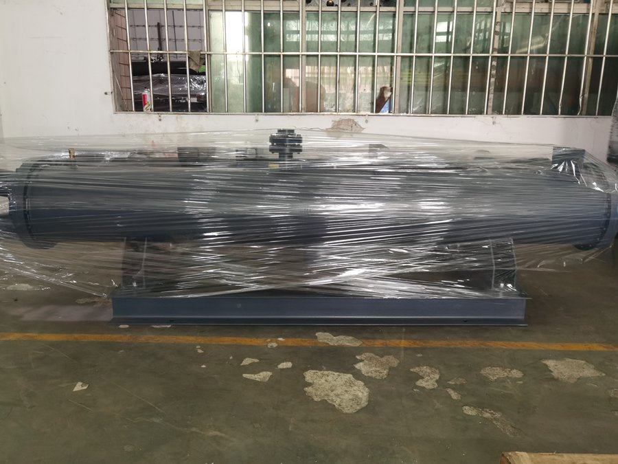 螺桿式冷水機
