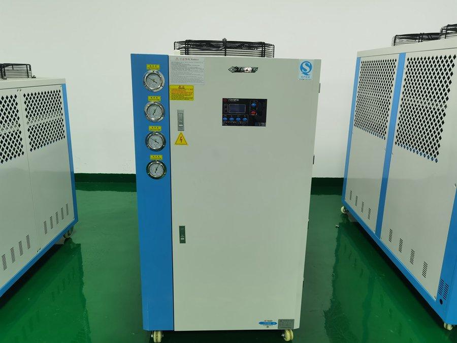 風(fēng)冷式冷水機的故障問題如何解決？